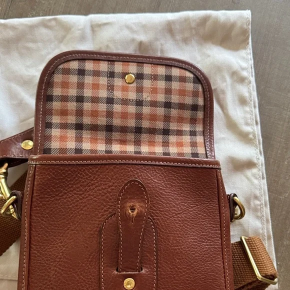 Ghurka Chestnut Leather Messenger Bag - Picture 4 of 6